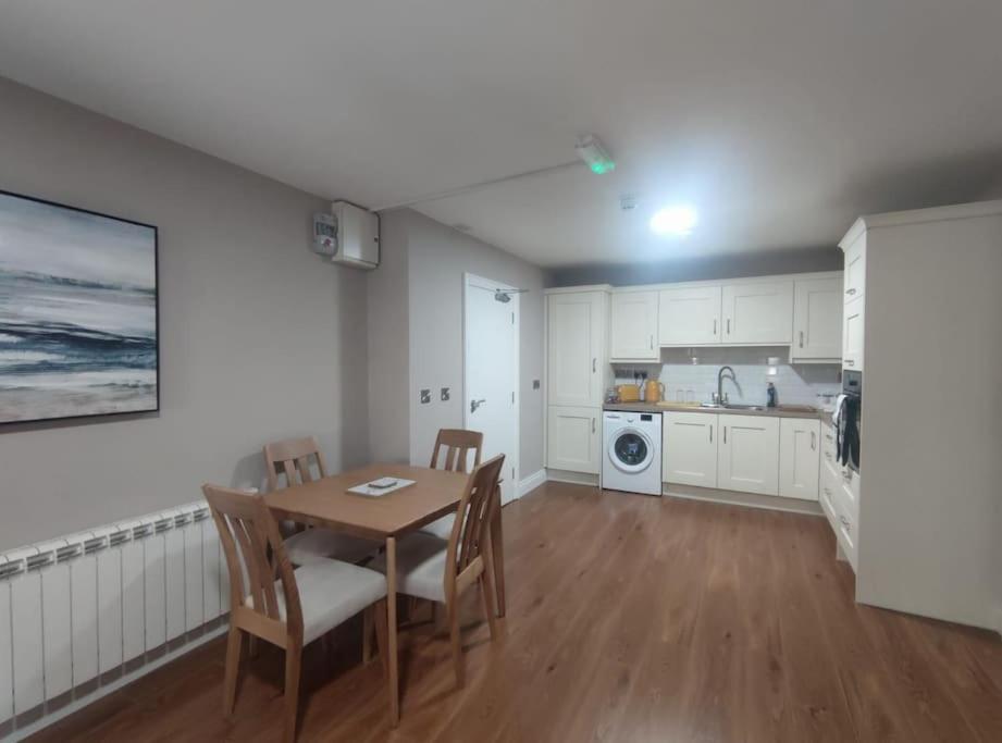 Blacklion Prime Location Apartment Luaran gambar